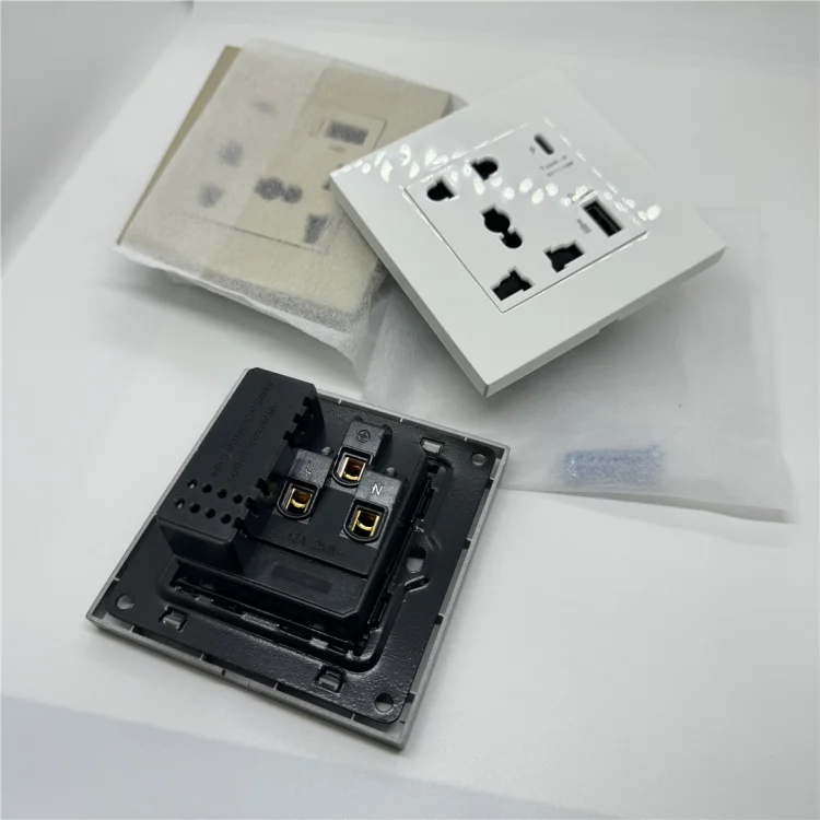 High Quality 18W USB and Type C 5pin Wall Socket White - ছবি 3